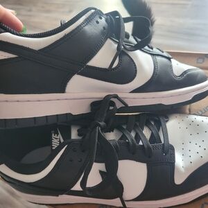 Women's Nike PANDAS Black and White Athletic Shoes SIZE 9.5